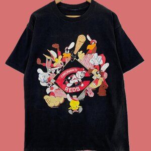 LOONEY TUNES X CINCINATTI Reds T-shirt, Cincinnati Baseball shirt Unisex Tee